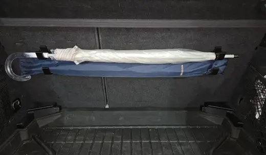 Umbrella hanger isofix