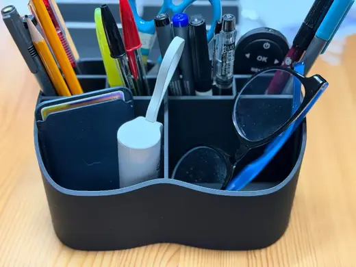 Heart-shaped - Curved Desk Organizer