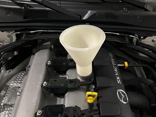 Mazda MX-5 Miata NC/ND Oil Funnel Hands-Free