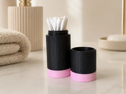 Cotton Q-Tip travel container