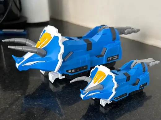 Triceratops Dinozord V.4 - Power Rangers