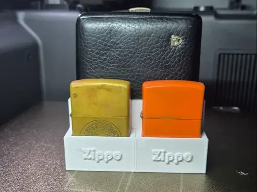 Ящик для портсигара и 2 зажигалок Zippo