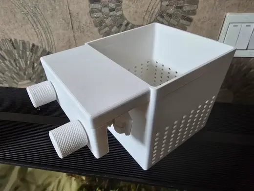 鱼缸换水防溅/隔离盒/水流扩散器
