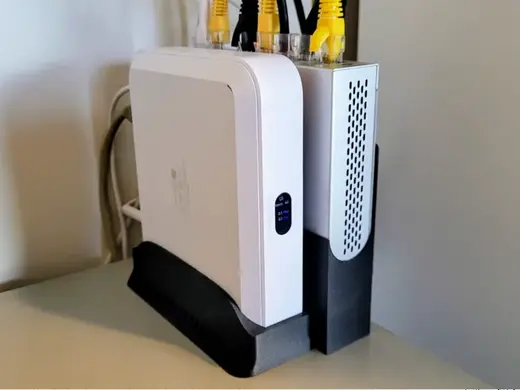 Combined USG Ultra/Max & US8 Switch Vertical Mount