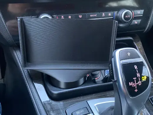 Handyhalter für BMW F10/11 Getränkehalter
