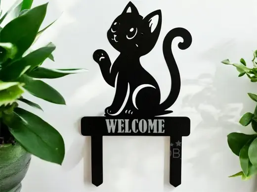 Garden Welcome Sign with Cat