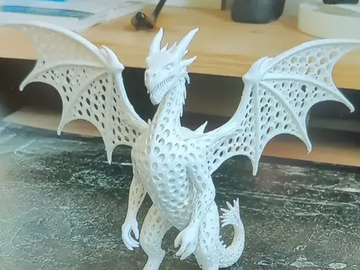 Voronoi winged dragon