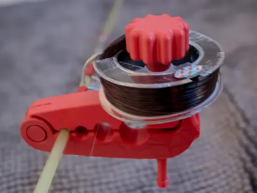 Fishing line unwinder