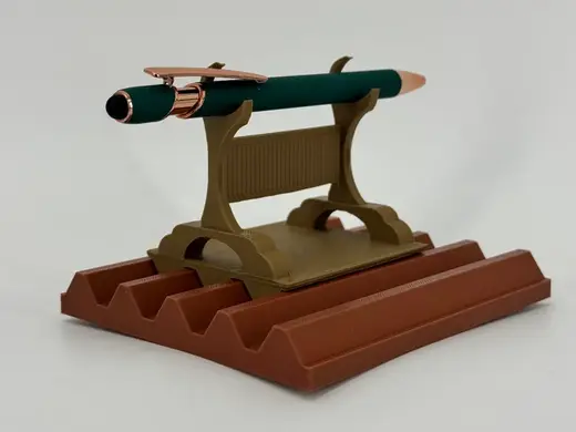MOKU: FAncy Pen Holder "The Pen is Mightier ..."