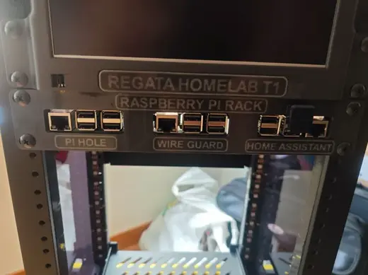 3 Raspberry Pi M2 Disk Homelab Rack 10 inch 1U