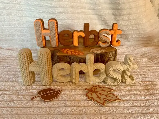 Gestrickter Schriftzug Herbst