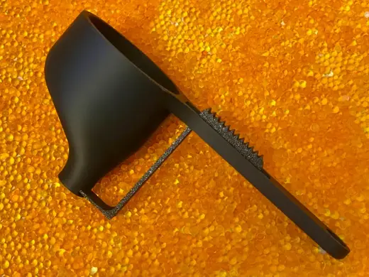 Controlled-Flow Silica Gel Scoop - PRECISION