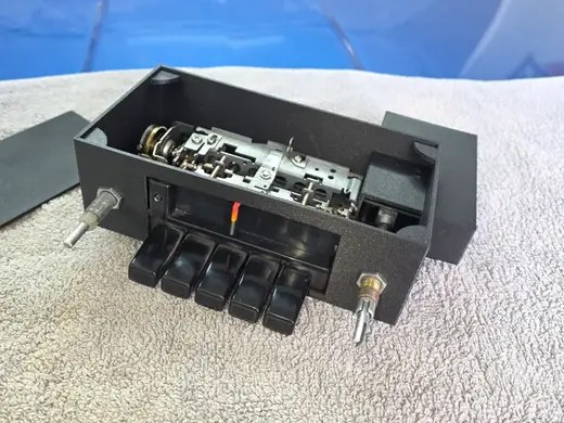 Datsun 620 bluetooth radio original look