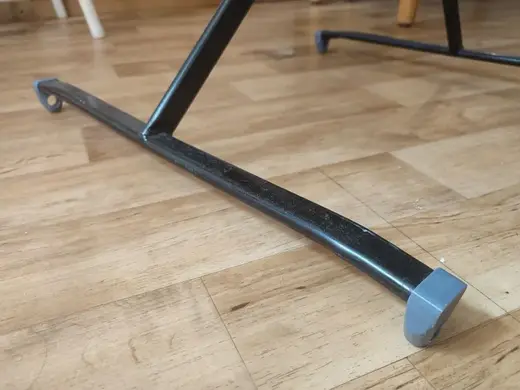 Dryer legs robot vacuum cleaner