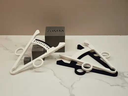 Curved Vernier Caliper