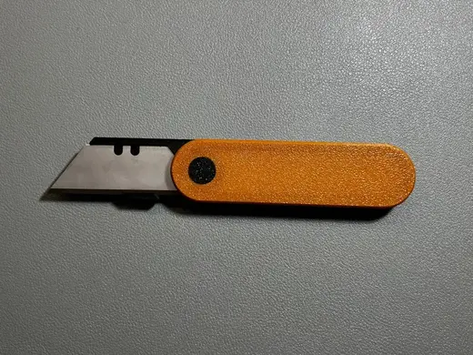 Folding Utility Blade - 5x2mm Magnets