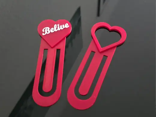 Paper clip/ bookmark clip heart