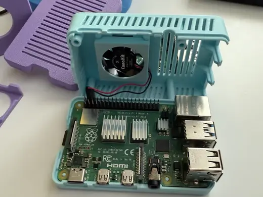 Raspberry Pi4 B 25mm Fan w Heatsink Snap Fit Case