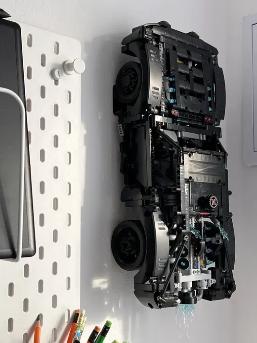 LEGO 42127 Batman - Batmobile - Wall mount