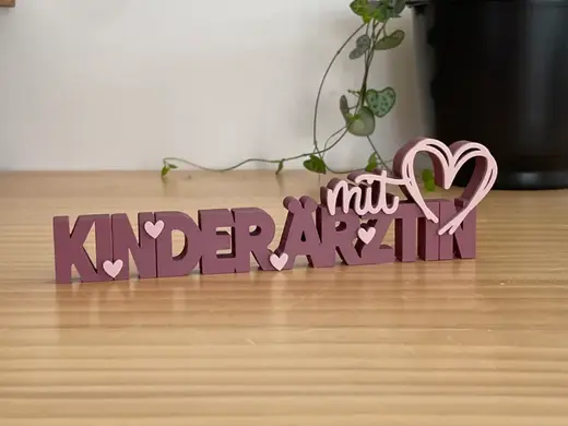 Kinderarzt / Kinderärztin mit Herz