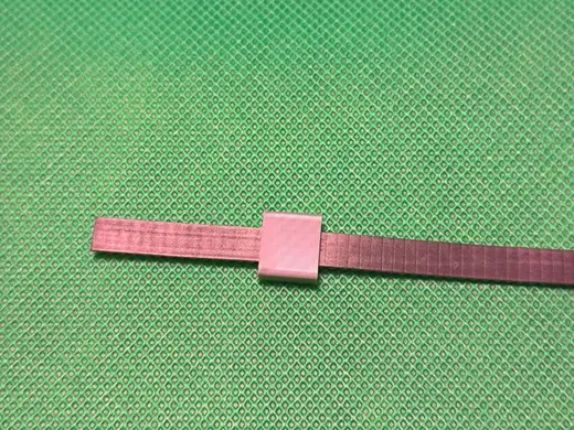 Compact GT2 belt lock