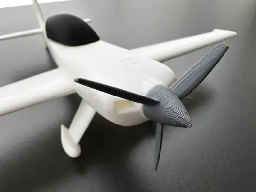 EXTRA 330 V2 No Glue, spinning Propeller