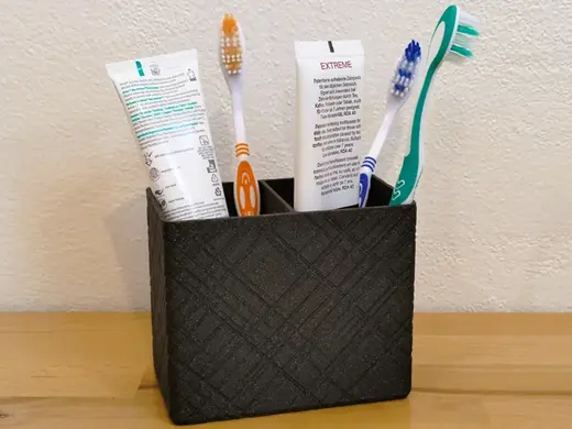 Brush holder / organizer with crosshatch pattern