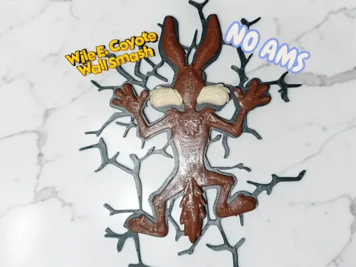 Wile E. Coyote Wall Smash – Magnetic Wall Art