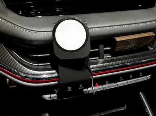 Skoda Enyaq Phone mount