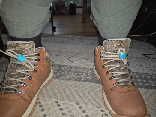 Round Shoelace holder