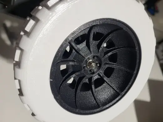 RC Tire and Rim – 14 mm Hex