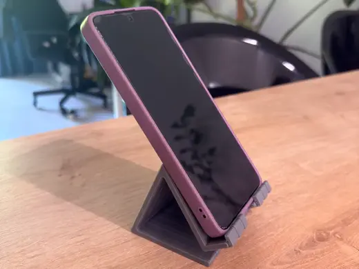 Pyramid Phone Holder – Modernist Desk Stand