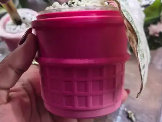 Ice Cream selfwatering pot