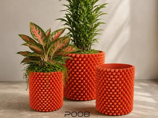POO8 Sculptural Planter: Pebble Bloom