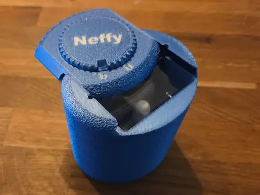 Neffy Case with Locking Lid