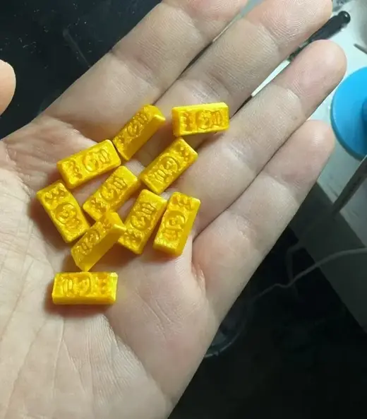 999迷你小金砖 ,祝福社区的富哥富婆们财源滚滚来,耗材0.43克