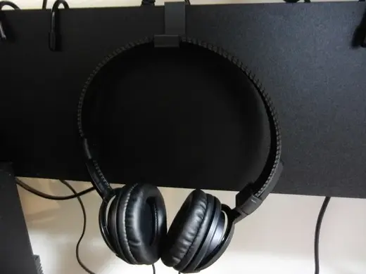 Headphone Holder for Digital Pianos (CASIO Privia)