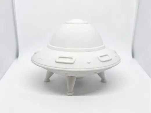 Retro UFO Spaceship – Asymmetrical Landing Legs