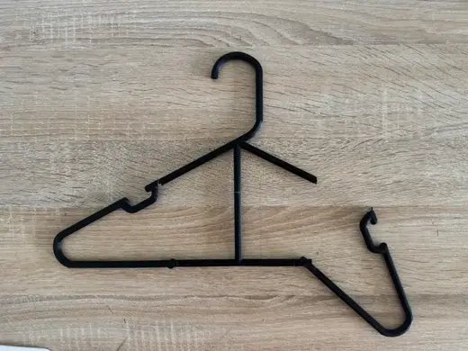 Tuggy! - A Magnetic, Tuggable Hanger for Children