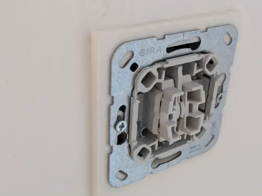 EU / UK switch spacer 81mm - Smart Switch spacer