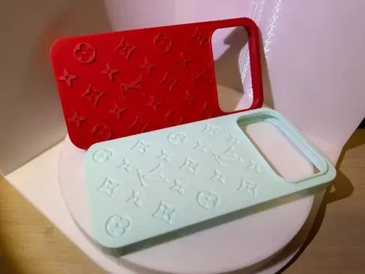 iphone17pro手机壳lv logo