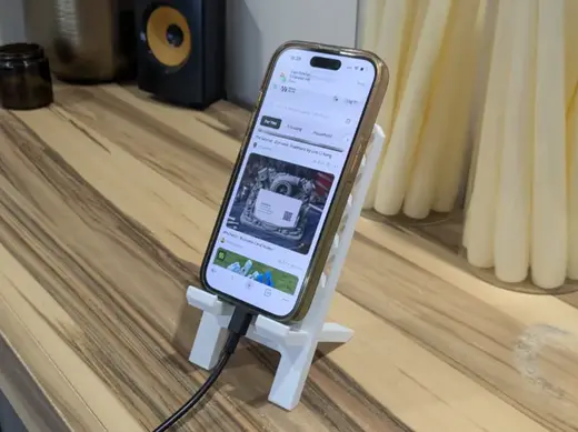 Honeycomb Charging Phone Stand Holder