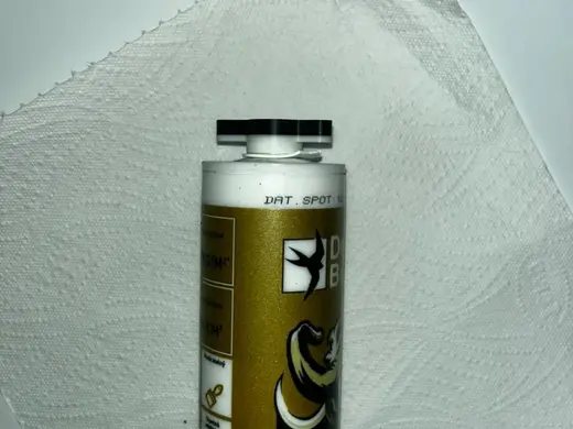 Universal Caulking Tube Cap / Screw-on Stopper