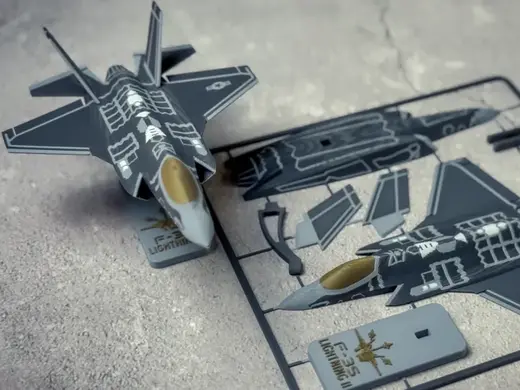 F-35 Lightning II Plane Kit Card
