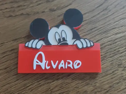 alvaro nome da scrivania disney con topolino
