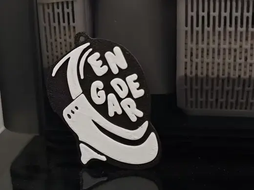Fencing Mask Slogan Keyfob - "EN GARDE"