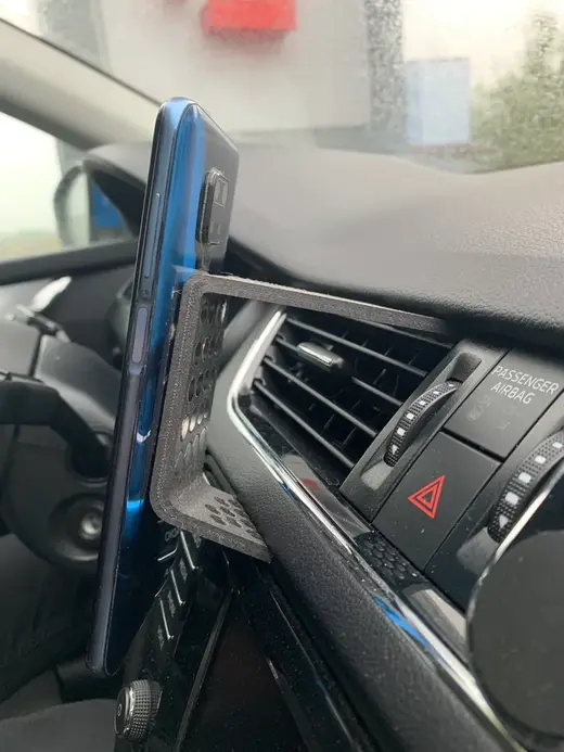 Škoda Octavia 3 phone holder