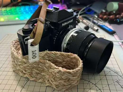 简单易安装的肩带标签胶卷提示工具（不用拆肩带！！！）