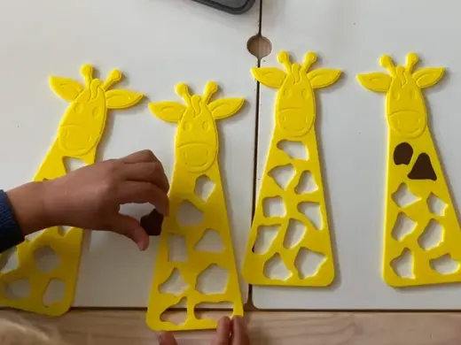 Giraffe puzzle game