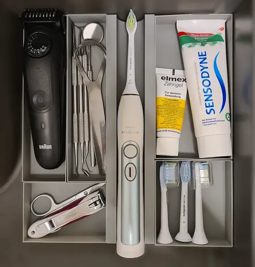 Bathroom drawer organizer